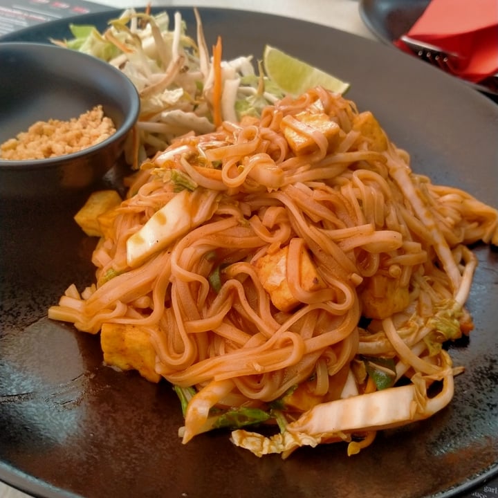 photo of ARROI Restaurant Pad Thai Vegan shared by @masaya90 on  02 Aug 2022 - review