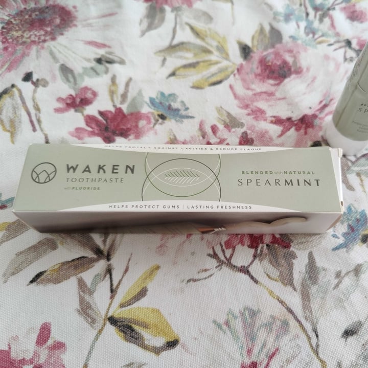photo of Waken Spearmint toothpaste shared by @brunella1 on  09 Jun 2022 - review