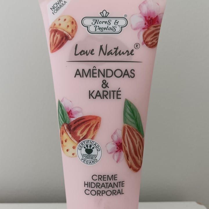 review photo of Flores & Vegetais Loção Hidratante Corporal Amêndoas E Karité shared by @alineok on 30 Nov 2022 - review