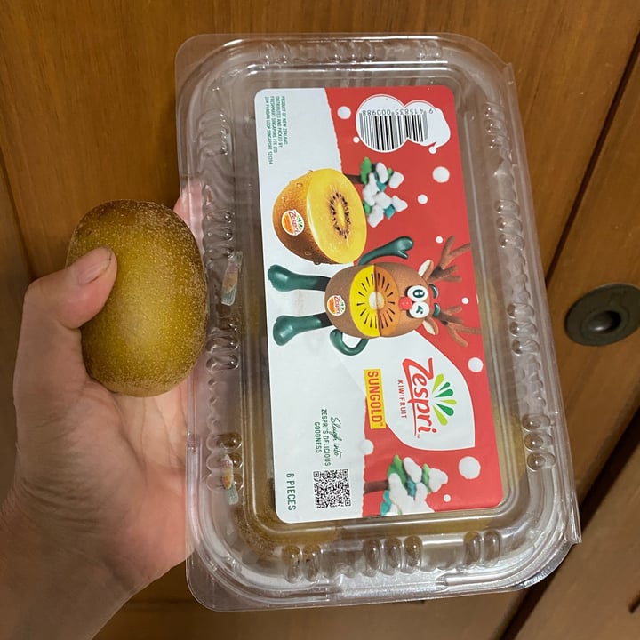 photo of Zespri Sungold Kiwi shared by @piggy-egg on  09 Dec 2021 - review
