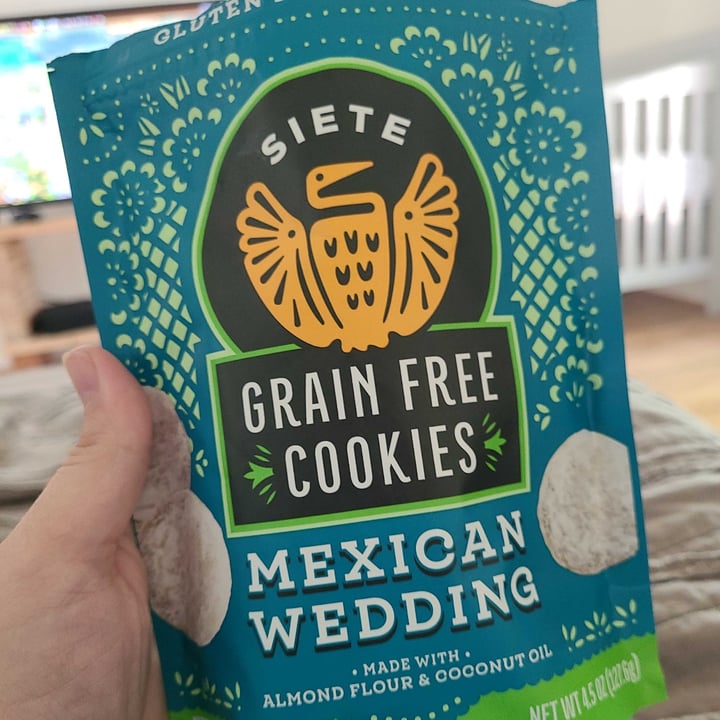 photo of Siete Family Foods Grain free cookies Mexican Wedding shared by @veganaddams on  03 Jul 2022 - review