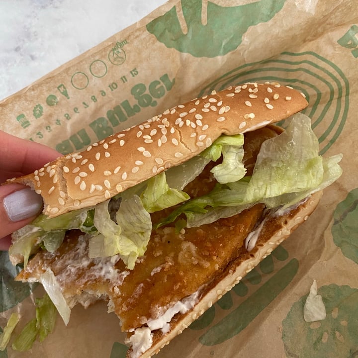 photo of Burger King Vegan Royale shared by @pinkbouquet on  02 May 2021 - review