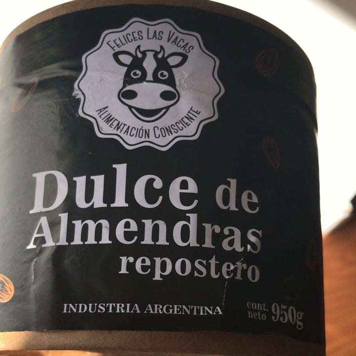 photo of Felices Las Vacas Untable de Almendras Sabor Dulce de Leche Repostero shared by @daicreep on  25 May 2020 - review
