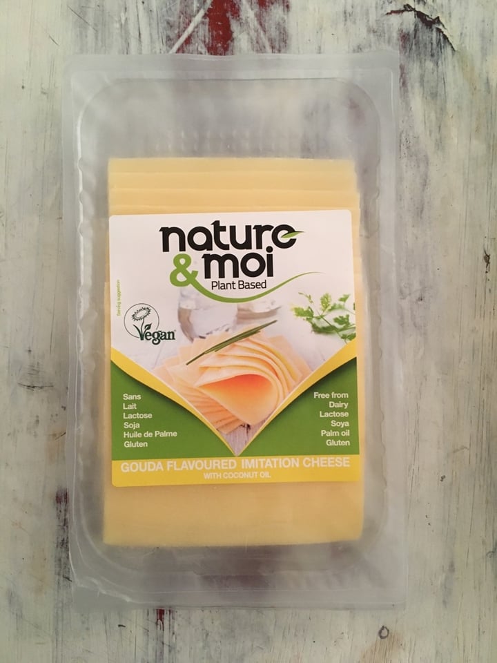 photo of Nature & Moi Gouda Flavoured Imitation Cheese Slices shared by @bonapetaste on  04 Jan 2020 - review
