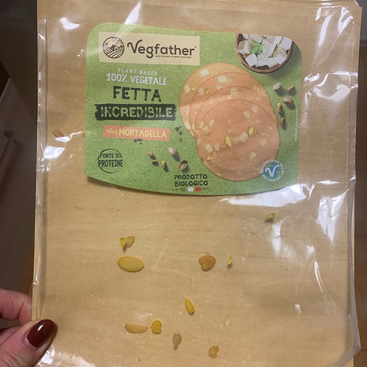 review photo of Vegfather Fetta incredibile ai pistacchi shared by @simy837 on 21 Apr 2022 - review