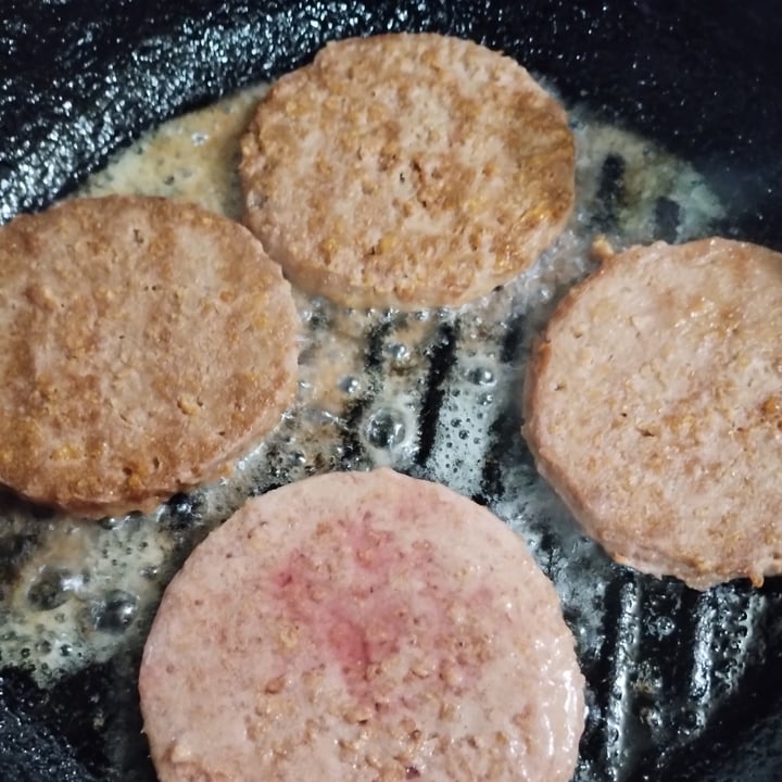 photo of De raiz Plant Burger shared by @nazarenamorello on  20 Sep 2022 - review