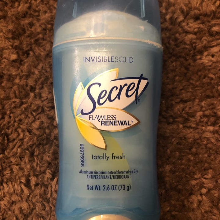 photo of Secret Deodorant shared by @kaorytobias on  13 Jan 2022 - review