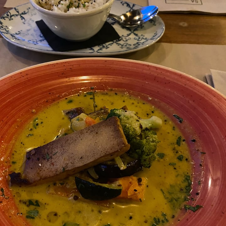 photo of Sa Garrofa Curry con arroz shared by @neil on  23 Jun 2022 - review