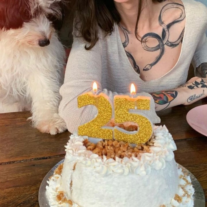review photo of Vovó Vegana Bolo De Aniversário shared by @cathvieira on 11 Jul 2021 - review