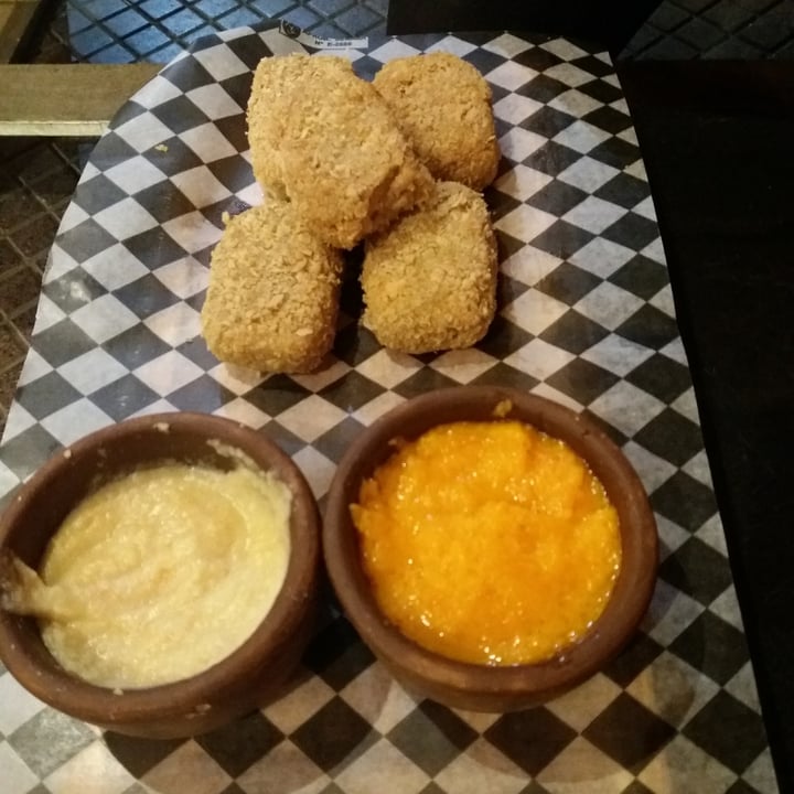 photo of Glasgow Beer House Nuggets De Garbanzos Con Hummus shared by @seamosuvoz on  10 Oct 2021 - review