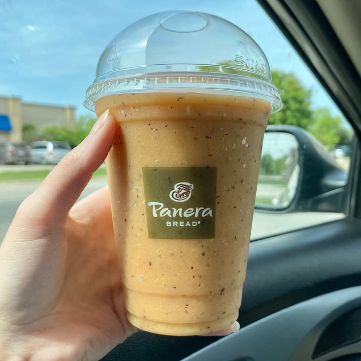 Panera Bread Ankeny United States Peach and Blueberry Smoothie