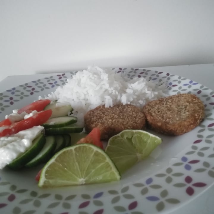 photo of Vegie Delights Thai Chilli and Lime Cakes shared by @veganadam on  28 Oct 2021 - review