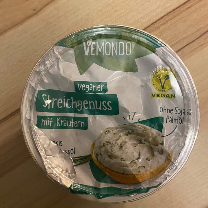 photo of Vemondo Cream cheese shared by @ruthestella on  13 Apr 2022 - review
