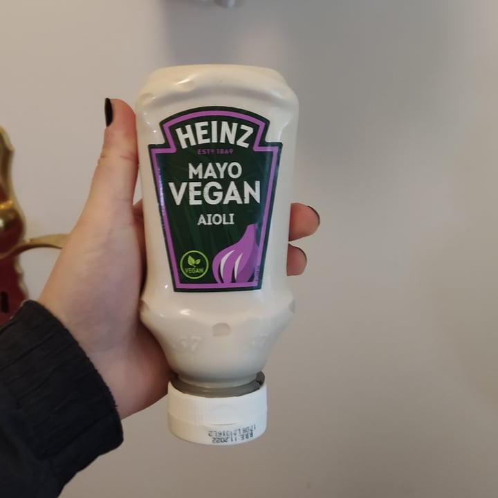 photo of Heinz Vegan Aioli shared by @charlieisaunicorn on  14 Apr 2022 - review