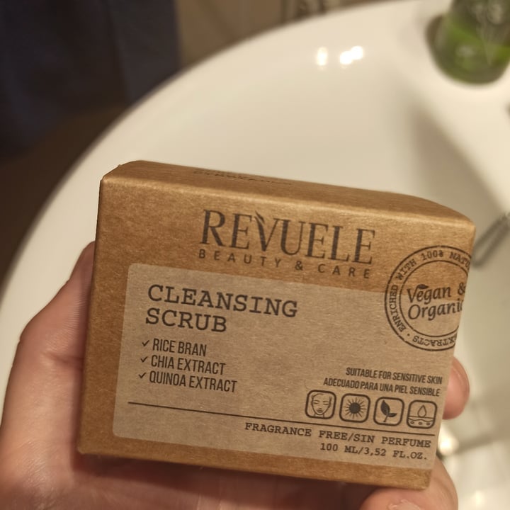 photo of Revuele Cleasing scrub shared by @srtamatthews on  28 Feb 2022 - review