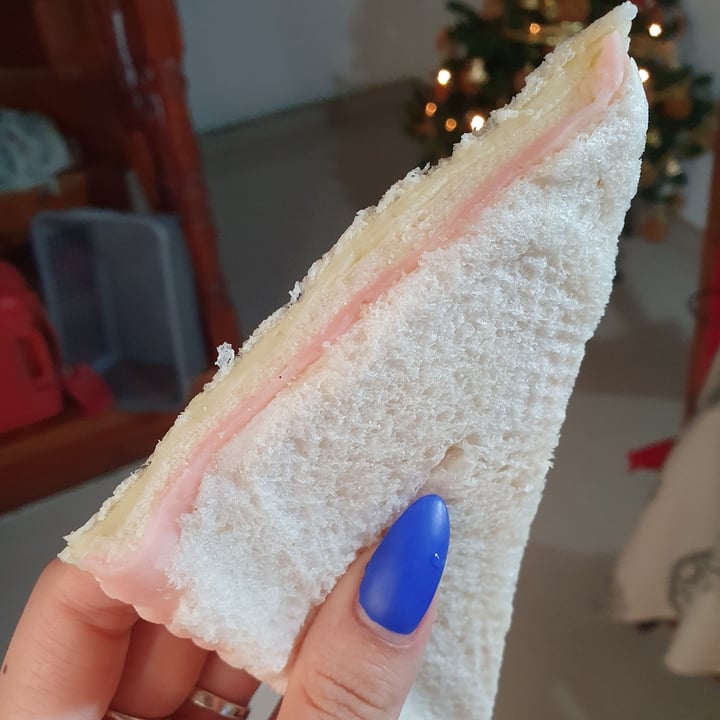 photo of Futuro Veggie Sándwiches de miga shared by @lupemusso on  25 Dec 2021 - review