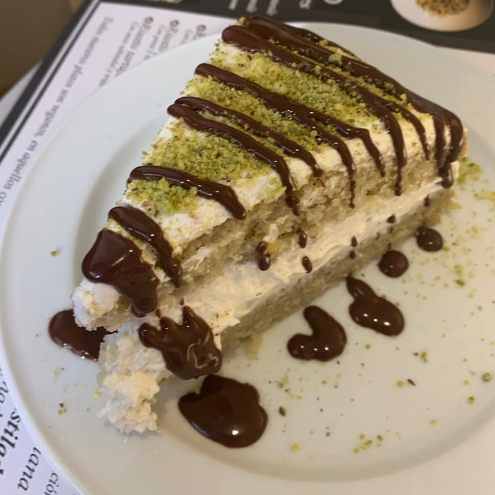 photo of Choose Ristorante Naturale Tarta artesana de pistachos y chocolate shared by @elenina on  21 Apr 2021 - review