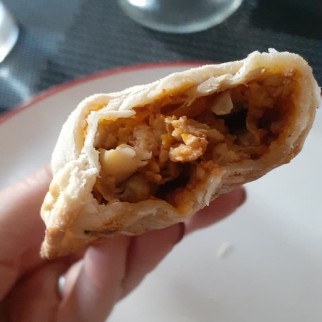 Foto del piatto “Empanada de Carne de Soja Y Champignones”
