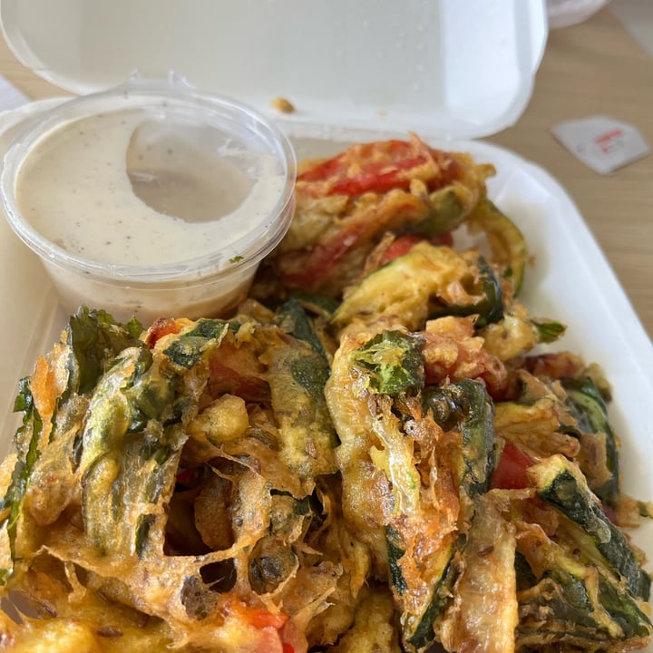 photo of Go Vegan Cafe mixed veg fritters shared by @preethiness on  13 Jun 2022 - review