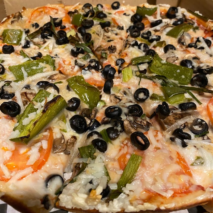 photo of Big Kahuna's Pizza Veggie Pizza shared by @lauraagarrison on  20 Aug 2020 - review