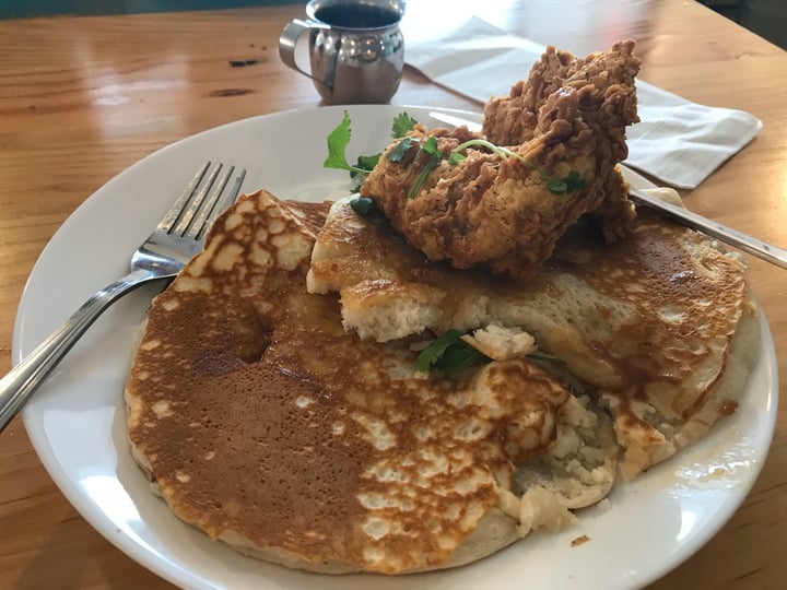 photo of Fern Cafe and Bakery Vegan pancakes and chickun shared by @llovevegan on  23 Feb 2020 - review