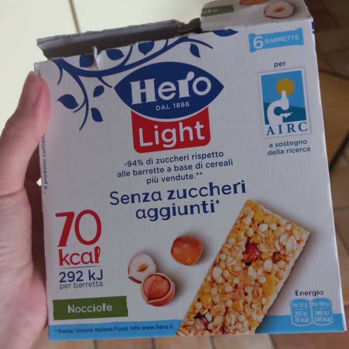 photo of Hero Light barrette alle nocciole senza zuccheri aggiunti shared by @sha19xx on  13 Jun 2022 - review