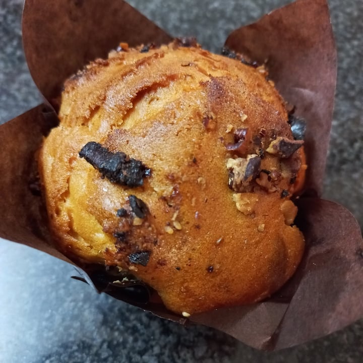 photo of Food Lover’s Market Pecan And Date Muffin shared by @ustrauss on  12 Sep 2021 - review