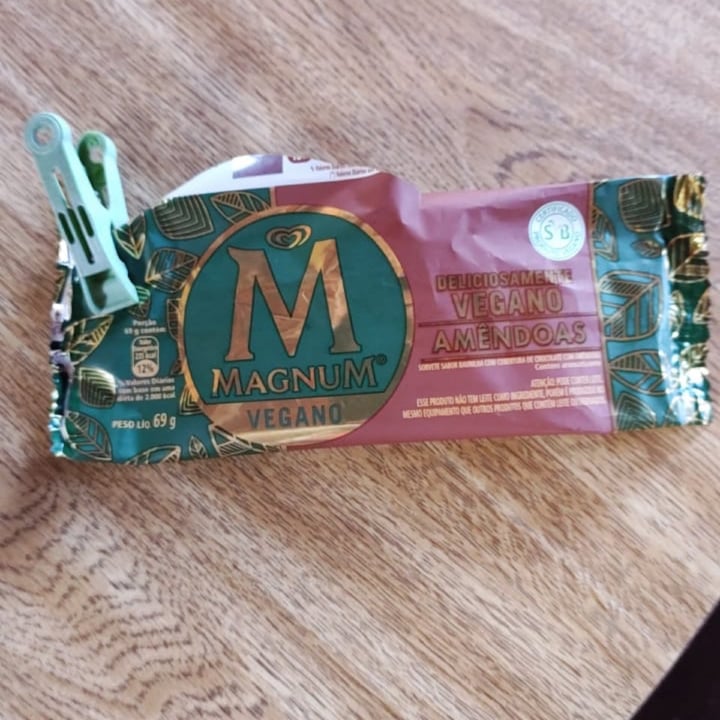 review photo of Kibon Magnum De Amêndoas shared by @indiandrade on 02 May 2022 - review