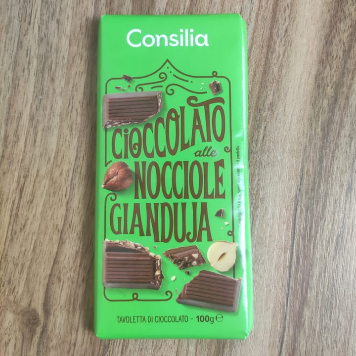 photo of Consilia Cioccolato Alle Nocciole Gianduja shared by @mcoculo on  15 Jun 2022 - review