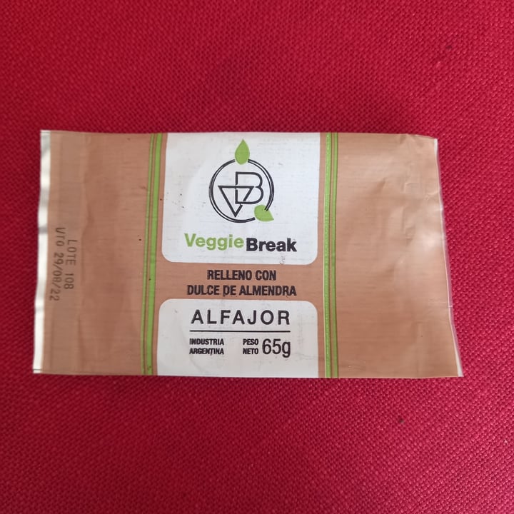 review photo of Veggie Break Alfajor Vegano Relleno con Dulce de Leche de Almendra shared by @rochica on 21 Jul 2022 - review