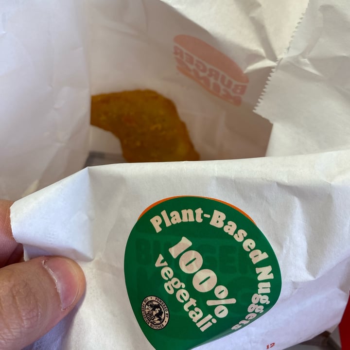 review photo of Burger King Nuggets vegani shared by @nunziaveganok on 23 Nov 2022 - review