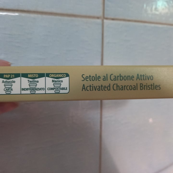 review photo of Biolis Nature Spazzolino da denti con manico in Bamboo shared by @cristinabv on 25 Feb 2022 - review