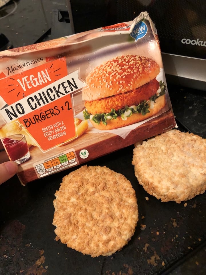 photo of ALDI Vegan ‘No Chicken’ Burger shared by @immissnothing on  10 Mar 2020 - review