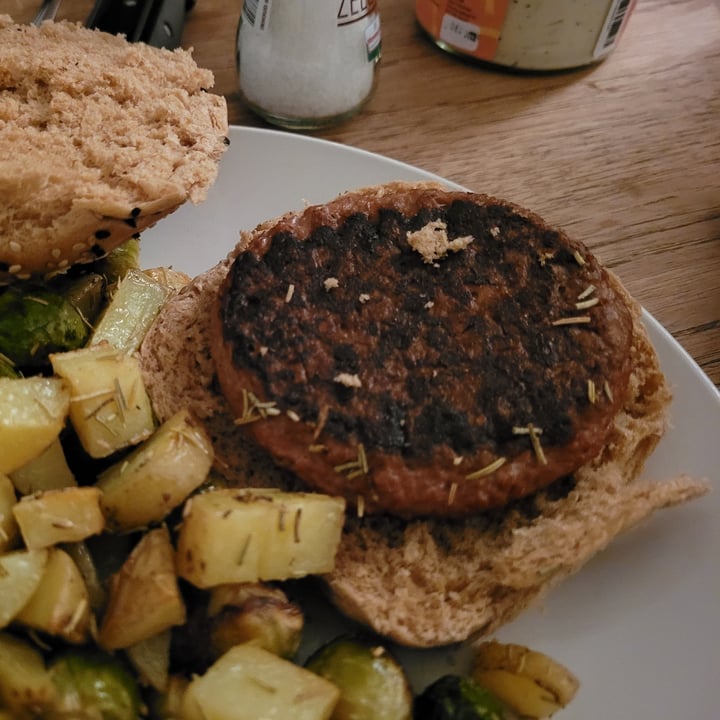 review photo of Garden Gourmet Sensational Burger shared by @utbies88 on 16 Nov 2021 - review
