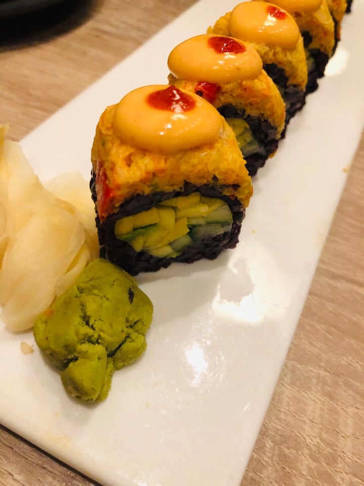 photo of Beyond Sushi (W 37th Street) Spicy Mang Sushi shared by @lonica on  08 Jun 2019 - review