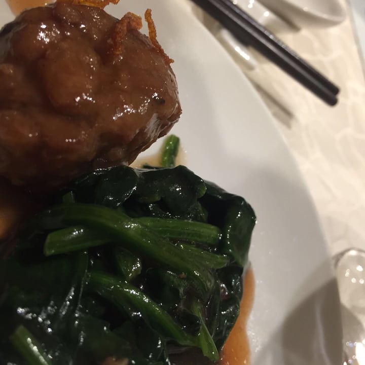 photo of LingZhi Vegetarian - Liat Towers Braised Lion’s Head Mushroom Ball with Seasonal Vegetables shared by @georgejacobs on  29 Jul 2019 - review