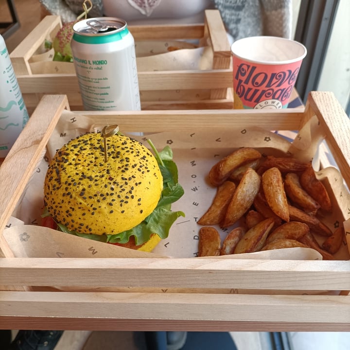 photo of Flower Burger Spicy Cecio shared by @olli71 on  04 Feb 2022 - review