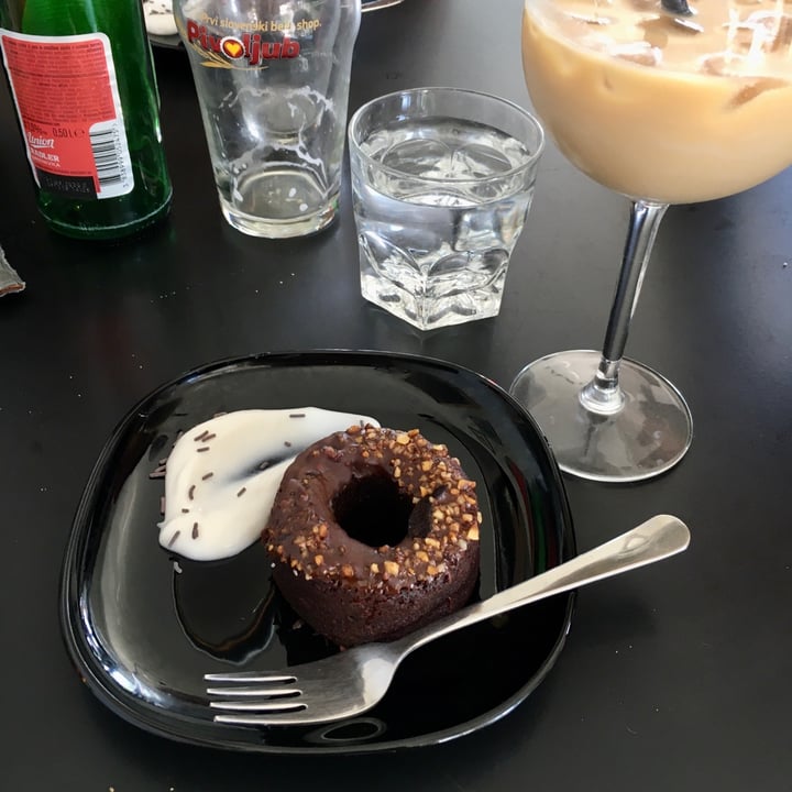 photo of Tavci Vegan Cafe Vegan cake shared by @highcarbplantfood on  25 Aug 2020 - review