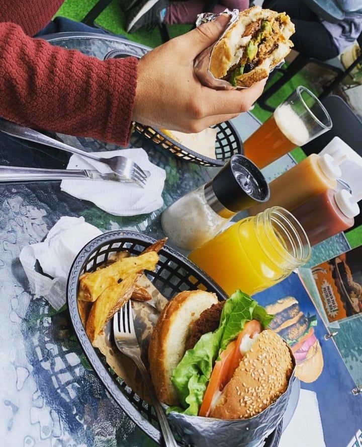 review photo of Vg Burger Exotica Y Satánica shared by @fersalgado on 01 Dec 2019 - review