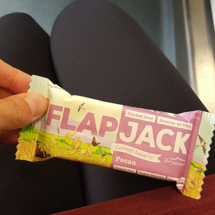 photo of Brynmor Pecan Flapjack shared by @zigzag on  15 Sep 2022 - review