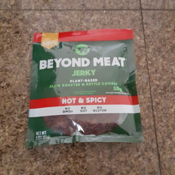 photo of Beyond Meat Jerky Hot & Spicy shared by @vegandudeabides on  20 May 2022 - review