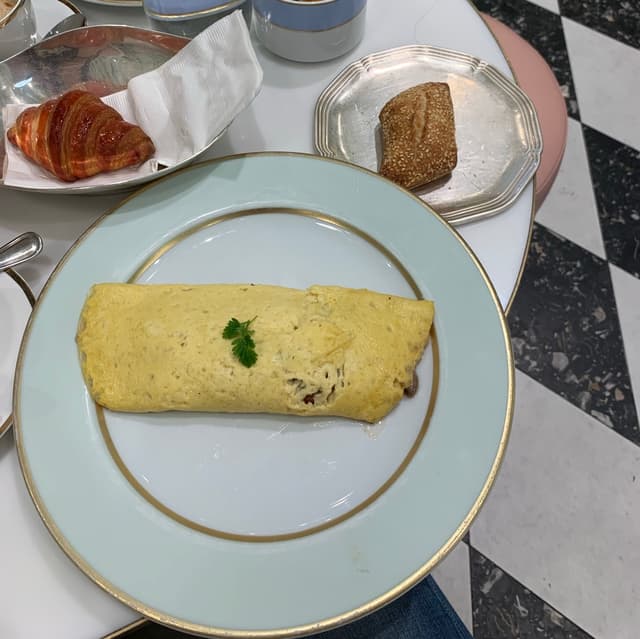 Photo of the dish “Ladurée Omelet”