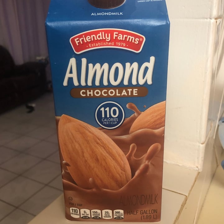 photo of Friendly Farms Chocolate Almond Milk shared by @nftptldbyf on  13 Jul 2021 - review