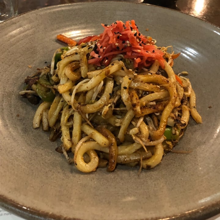 photo of Wagamama Udon noodles yasai shared by @benedettaa on  14 Mar 2022 - review