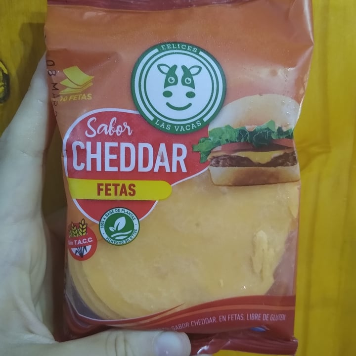 photo of Felices Las Vacas Queso Cheddar en Fetas shared by @shaielredigonda on  17 Dec 2021 - review