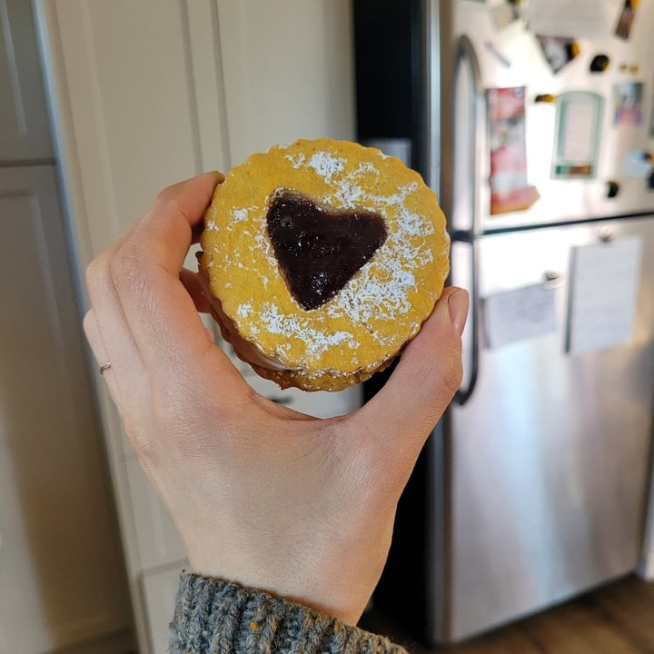 review photo of The Hearty Hooligan Sugar cookies shared by @jamlupia on 17 Mar 2022 - review