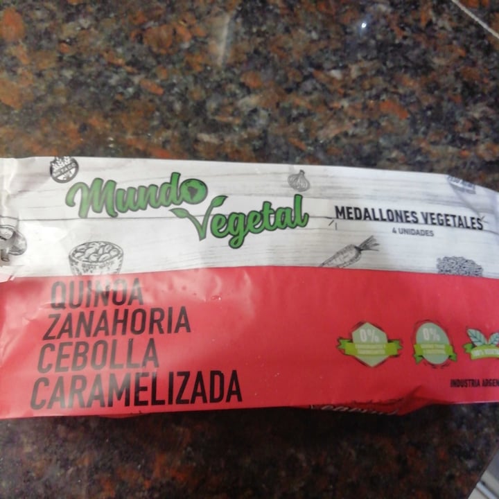 photo of Mundo Vegetal Medallón Quino, Zanahoria Y Cebolla Caramelizada shared by @sofitev on  13 Jul 2021 - review