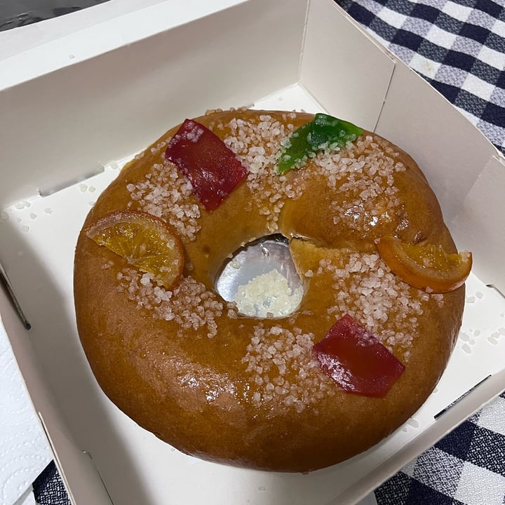 photo of Vegan Bombon Roscón de Reyes shared by @mariajoseypunto on  05 Jan 2023 - review