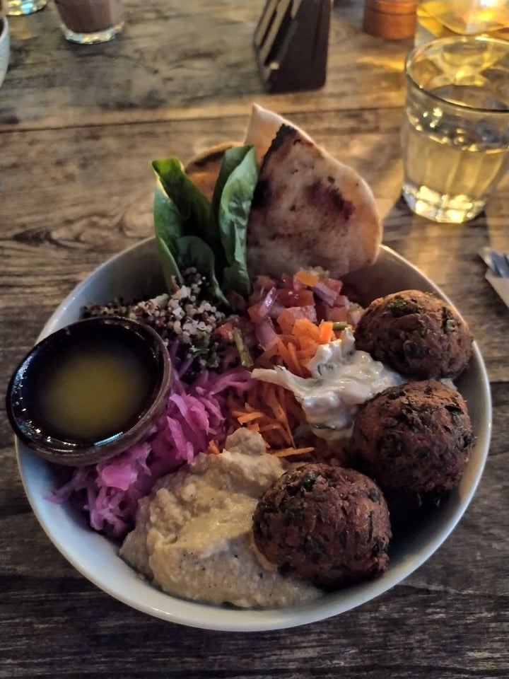 photo of Ginger & Jamu Falafel Bowl shared by @laulovett on  29 Jun 2020 - review