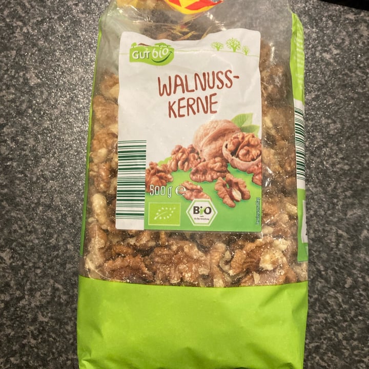 photo of GutBio Walnusskerne shared by @forestgreenregnskov on  23 Dec 2021 - review